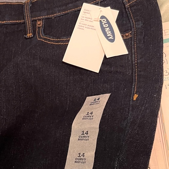 Old Navy dark blue jeans curvy women’s size 14 nwt never worn - Picture 2 of 2